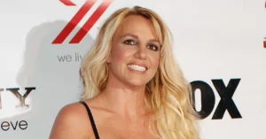 Britney Spears pode subir ao palco no Rio em 2028 após fãs entregarem carta à equipe da artista agora
