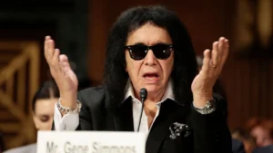 Chuck D rebate Gene Simmons e defende hip hop no Hall da Fama do Rock agora